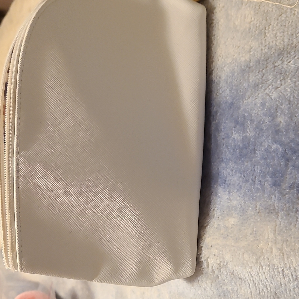 Elegant White Make Up Bag